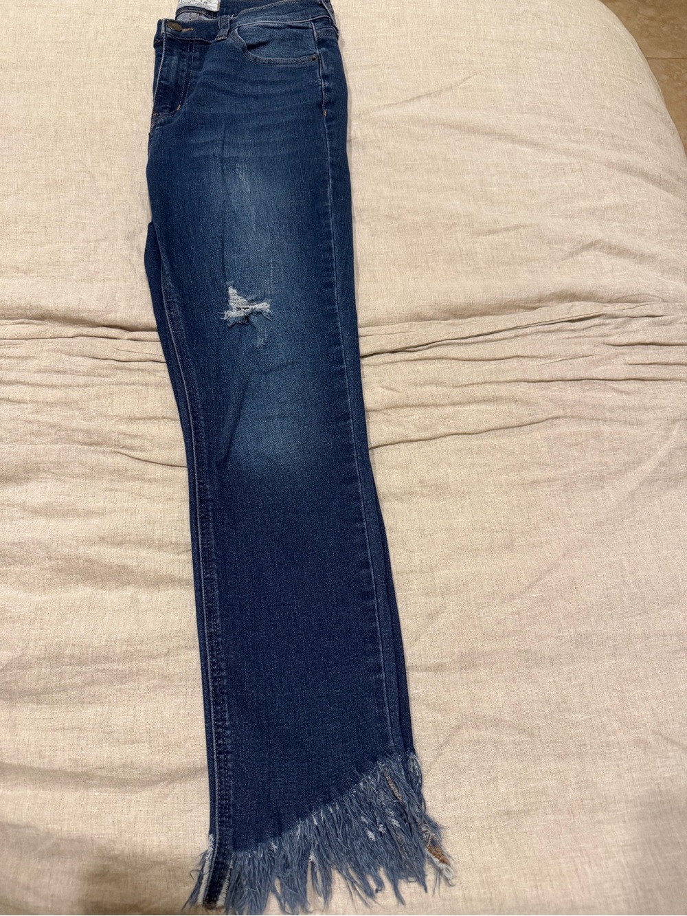 Free People Dark Blue Straight Leg Jeans with Distressed Knee and Frayed Hem